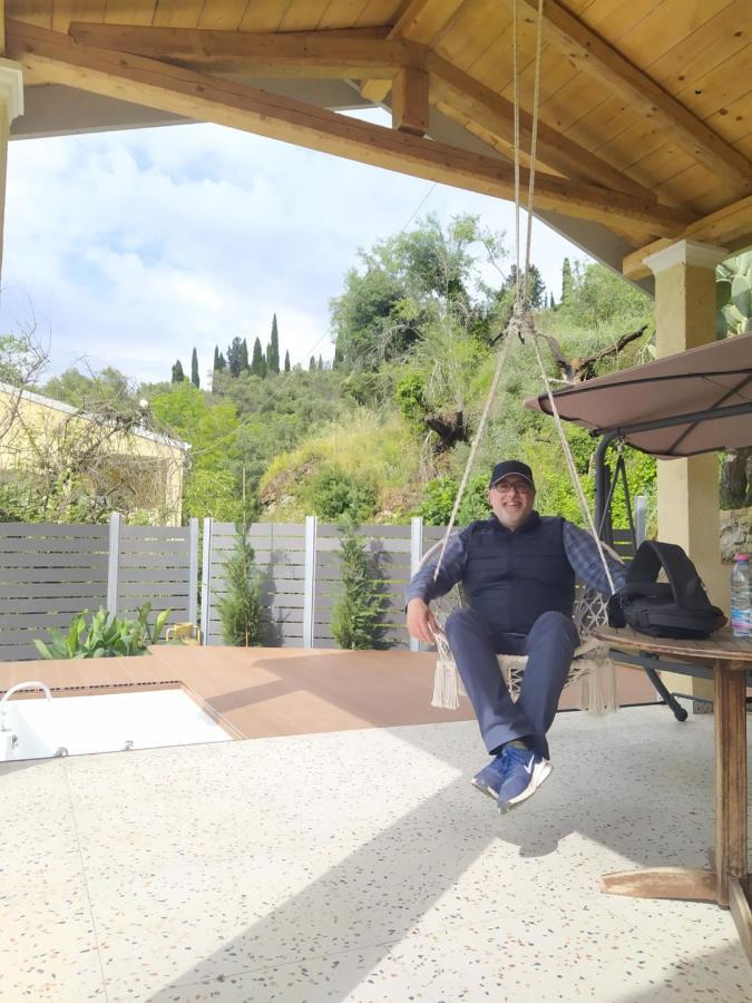 Nikos' Home Gastouri  Eksteriør bilde